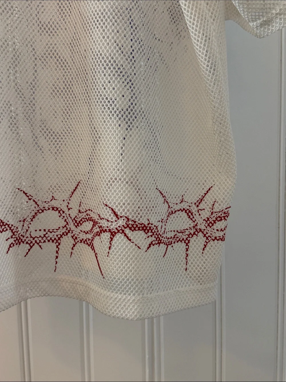 Darc Sport Graphic Mesh Oversized Men's Shirt - White with Lavender Print - Picture 4 of 4